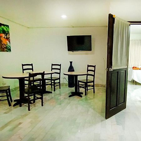 Hotel Imperial Laguna Faranda Cancún Exterior foto